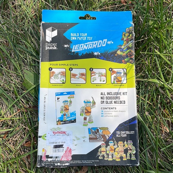 Paper Punk Nickelodeon TMNT Leonardo Build Your Own Paper Toy Craft NIB - Picture 2 of 2